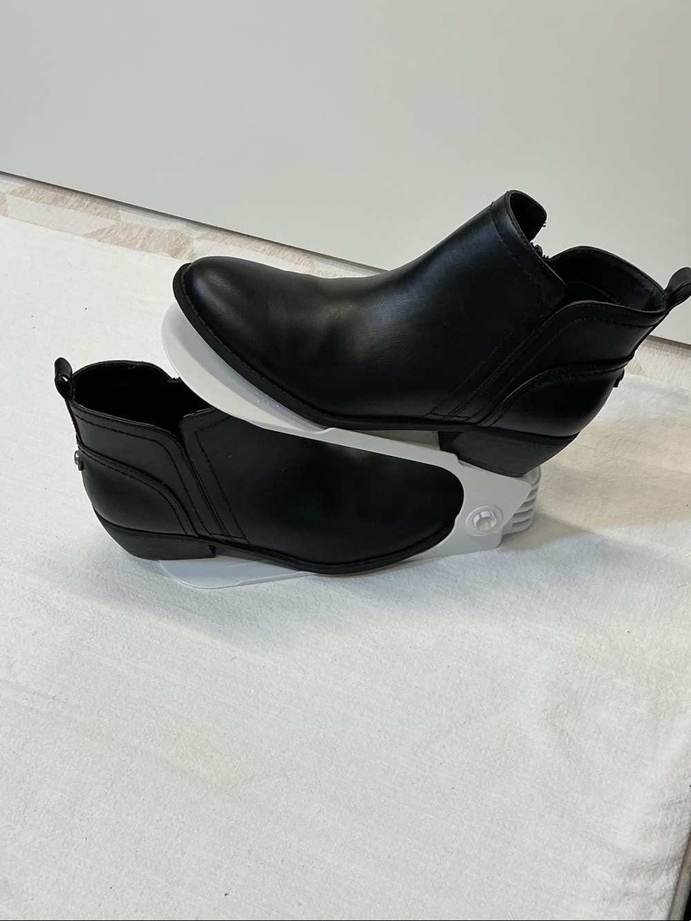 Guess Black Ankle Chelsea Booties